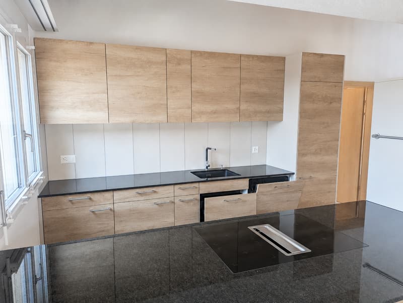 Moderne 3.5-Zimmer-Duplex-Wohnung in Leuzigen (3)