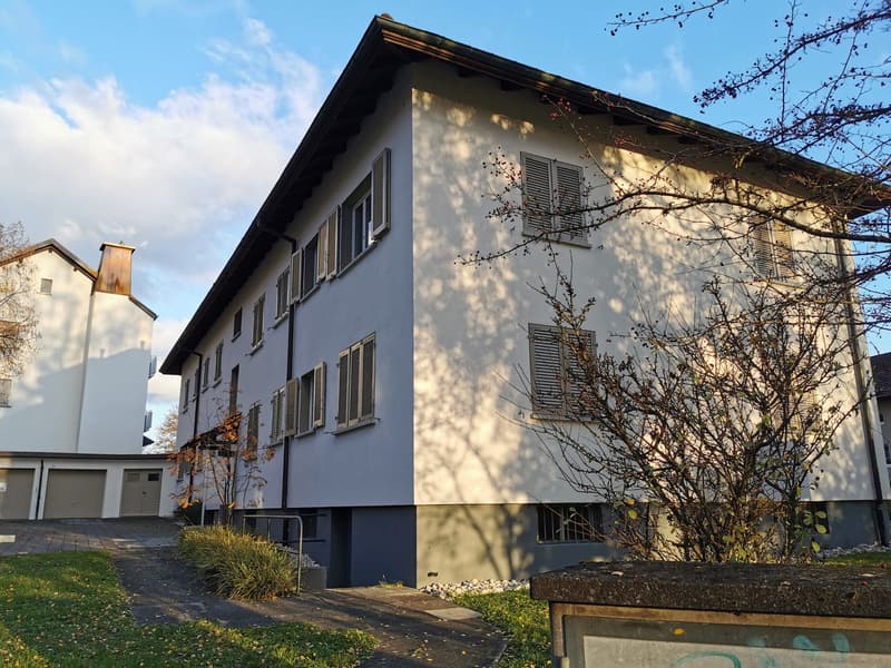 Sonnige 2.5-Zimmer-Wohnung mit Balkon in Solothurn (1)