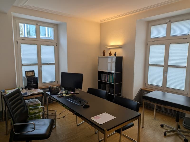 Repräsentative Praxisräumlichkeiten (3)