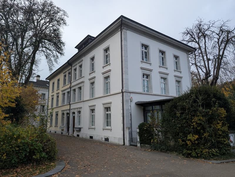 Repräsentative Praxisräumlichkeiten (1)