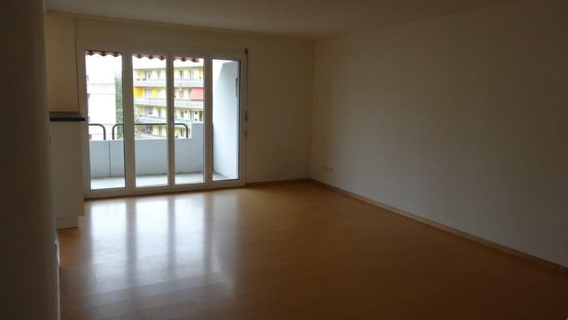 Gepflegte 2-Zimmer-Wohnung mit Balkon in Subingen (4)