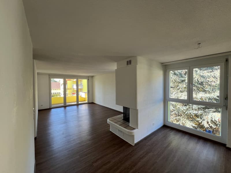 Grosszügige 4.5-Zimmer-Wohnung mit Cheminée (2)