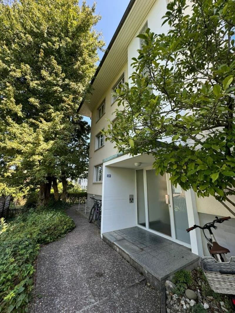 2-Zi-Hochparterre-Wohnung an der St. Jakob-Strasse (1)