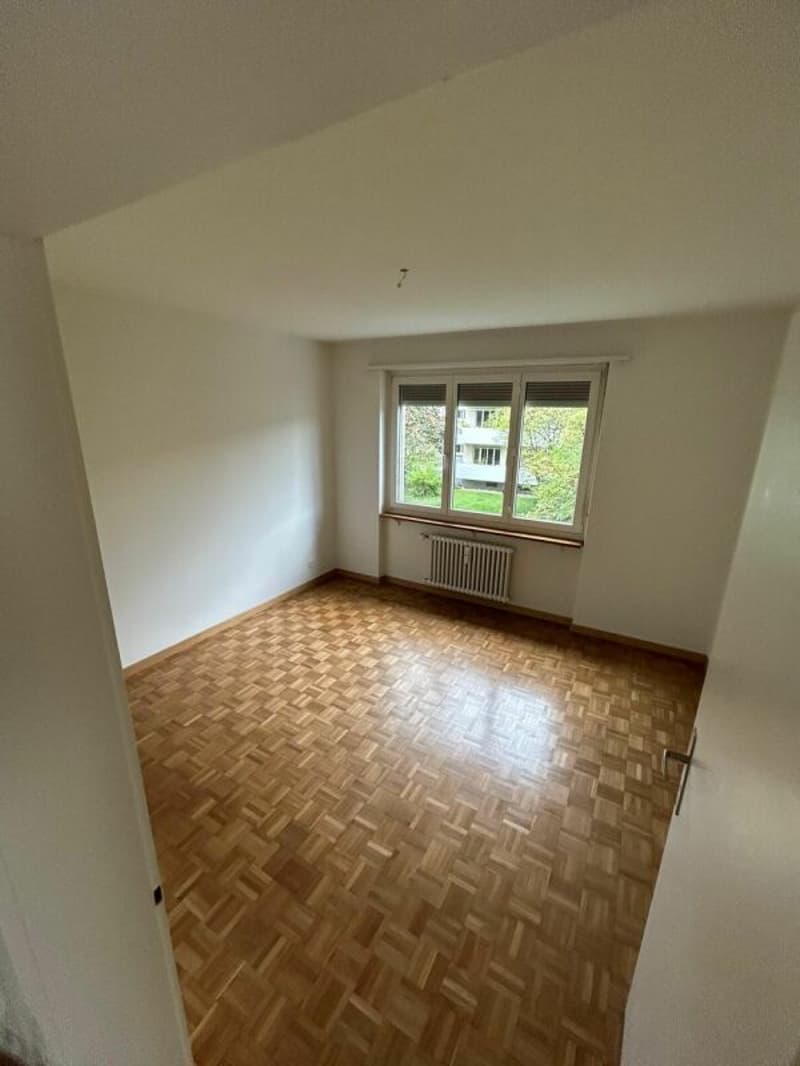 2-Zi-Hochparterre-Wohnung an der St. Jakob-Strasse (4)