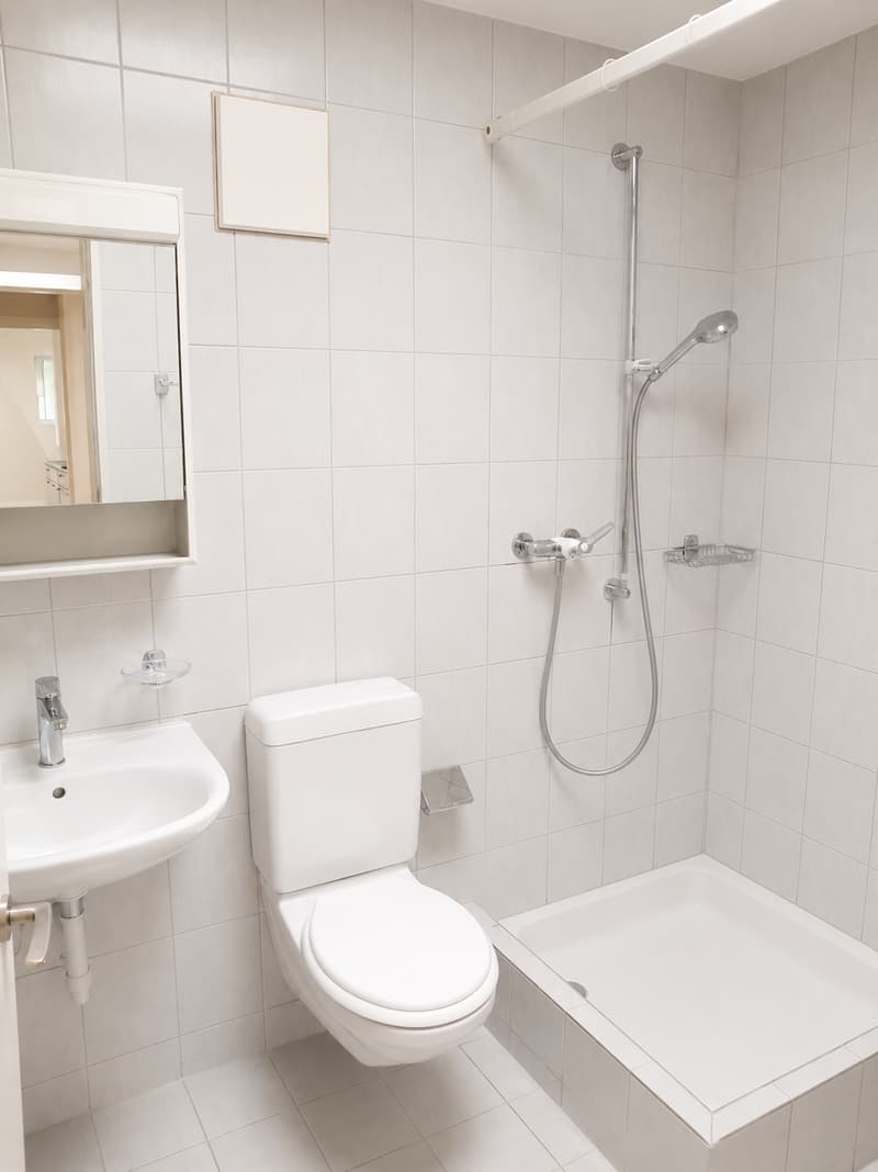 Bad mit Dusche (3,5m²)