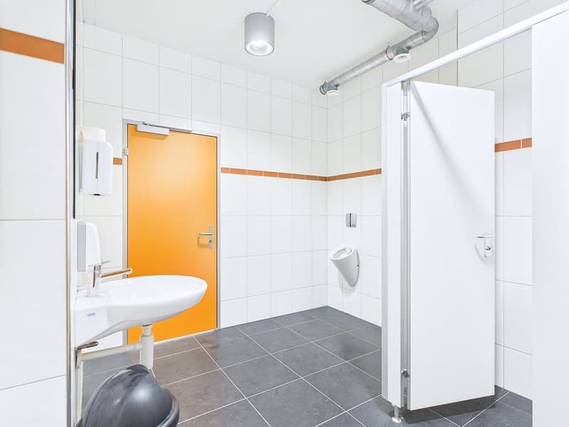 Verkaufsfläche und Büroräumlichkeiten im Industriequartier ab 144m2-686m2 (12)