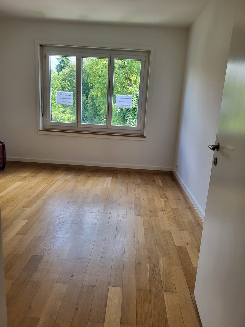 Appartement 3 pièces lumineux avec balcon sur la General-Dufour-Strasse à Biel (6)