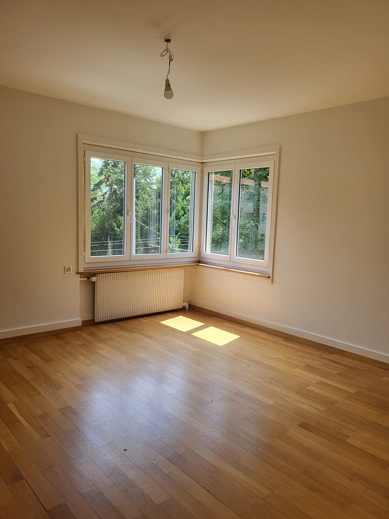 Appartement 3 pièces lumineux avec balcon sur la General-Dufour-Strasse à Biel (4)