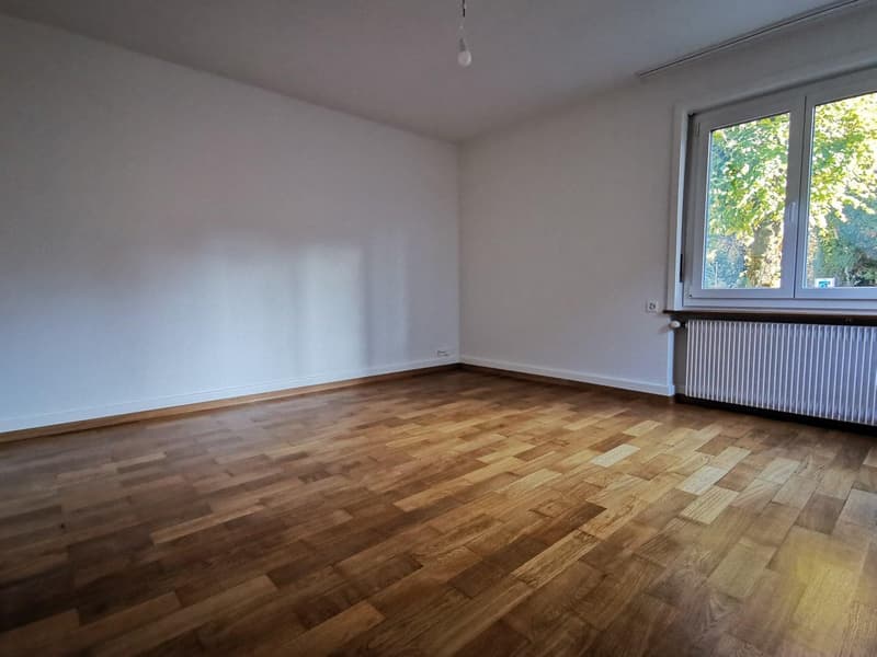 Appartamento di 3 locali luminoso con balcone su General-Dufour-Strasse a Biel (7)
