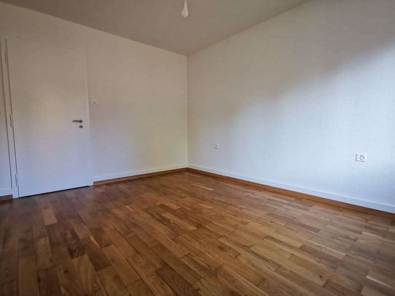 Appartamento di 3 locali luminoso con balcone su General-Dufour-Strasse a Biel (10)