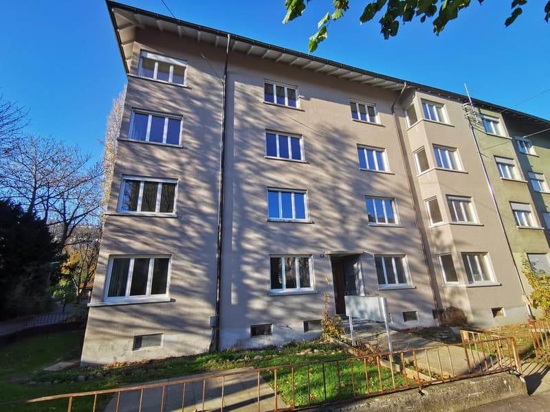Appartamento di 3 locali luminoso con balcone su General-Dufour-Strasse a Biel (1)