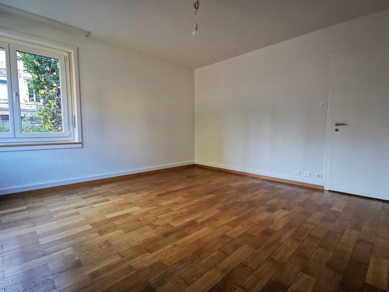 Appartamento di 3 locali luminoso con balcone su General-Dufour-Strasse a Biel (12)