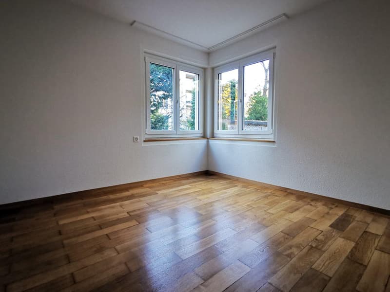 Appartamento di 3 locali luminoso con balcone su General-Dufour-Strasse a Biel (11)