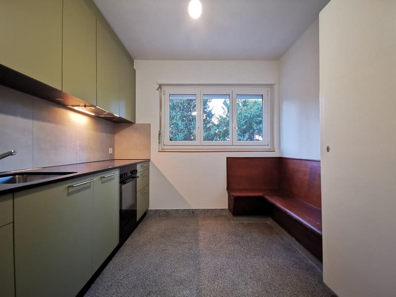 Appartamento di 3 locali luminoso con balcone su General-Dufour-Strasse a Biel (3)