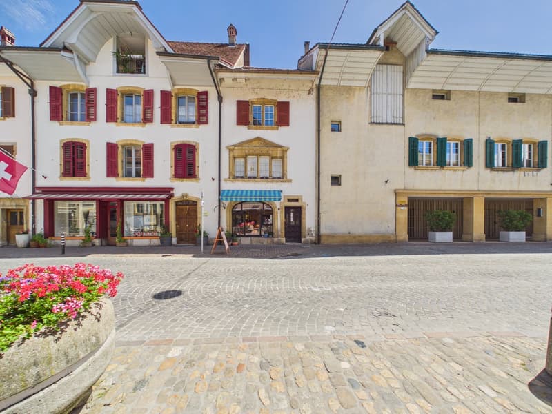 Historisches Mehrfamilienhaus im malerischen Erlach – Einzigartiges Bijou (1)