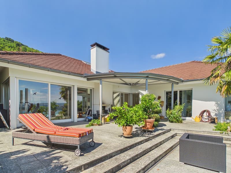 Exklusive Villa mit Pool und Seesicht in Ligerz (5)