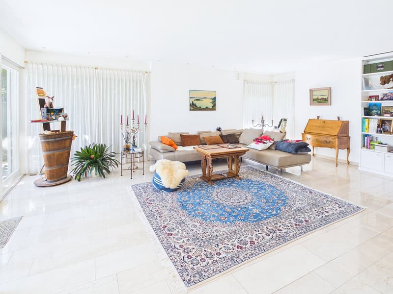 Exklusive Villa mit Pool und Seesicht in Ligerz (7)
