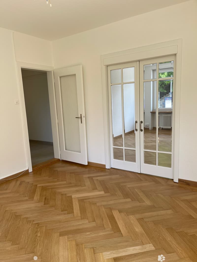 Tolle 4.5-Zimmer-Wohnung im Altbau an der General-Dufour-Strasse in Biel (3)