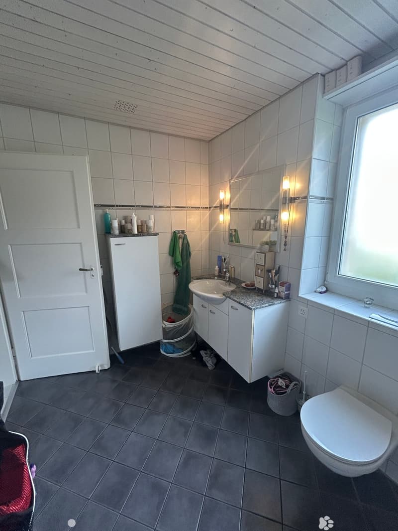 In 2-Familenhaus mit Garten- und Poolnutzung (3)