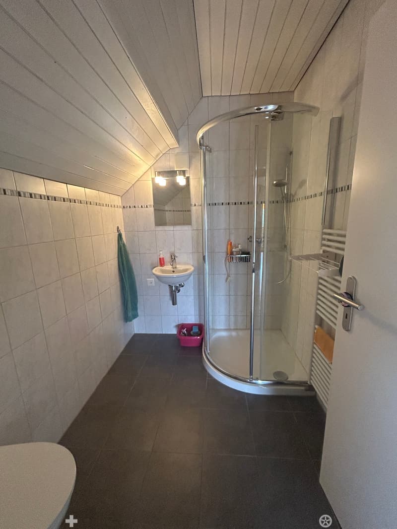 In 2-Familenhaus mit Garten- und Poolnutzung (5)
