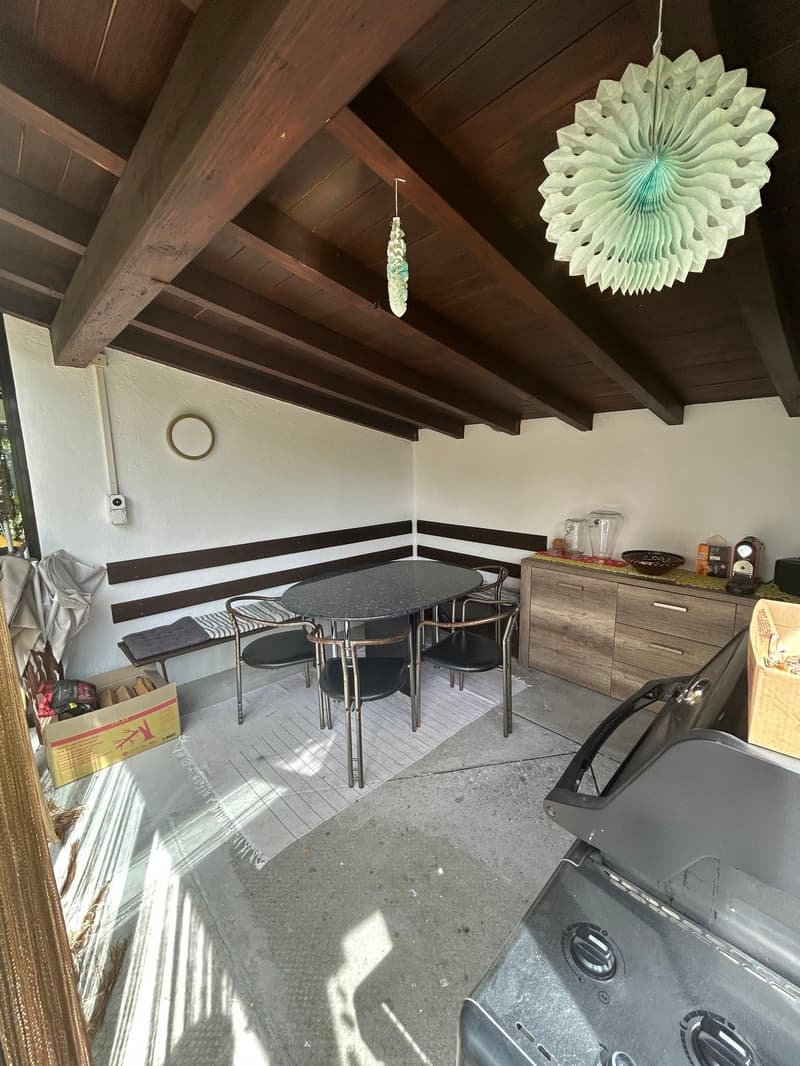 In 2-Familenhaus mit Garten- und Poolnutzung (12)