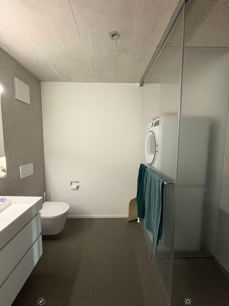 Moderne 2.5-Zimmer-Wohnung im Neubau in Biel (4)