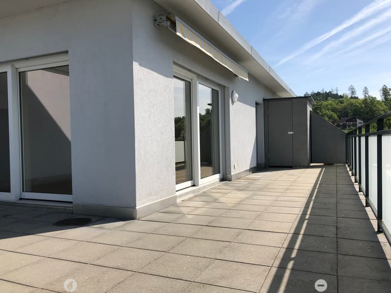 Helle 3-Zimmer-Dachwohnung mit Balkon und Minergie-Zertifikat in Biel (7)