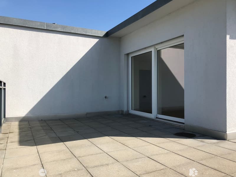 Helle 3-Zimmer-Dachwohnung mit Balkon und Minergie-Zertifikat in Biel (6)