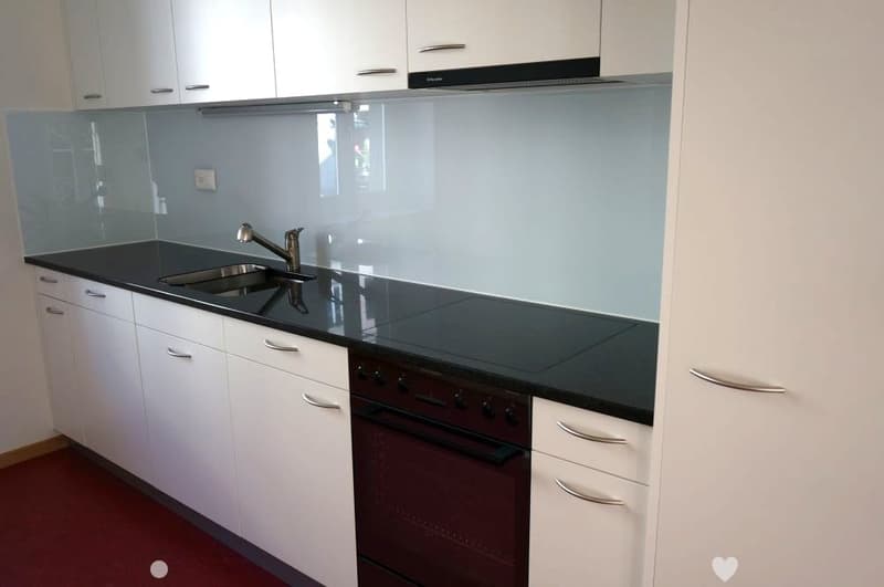 Renovierte 3-Zimmer-Altbauwohnung mit Balkon (3)