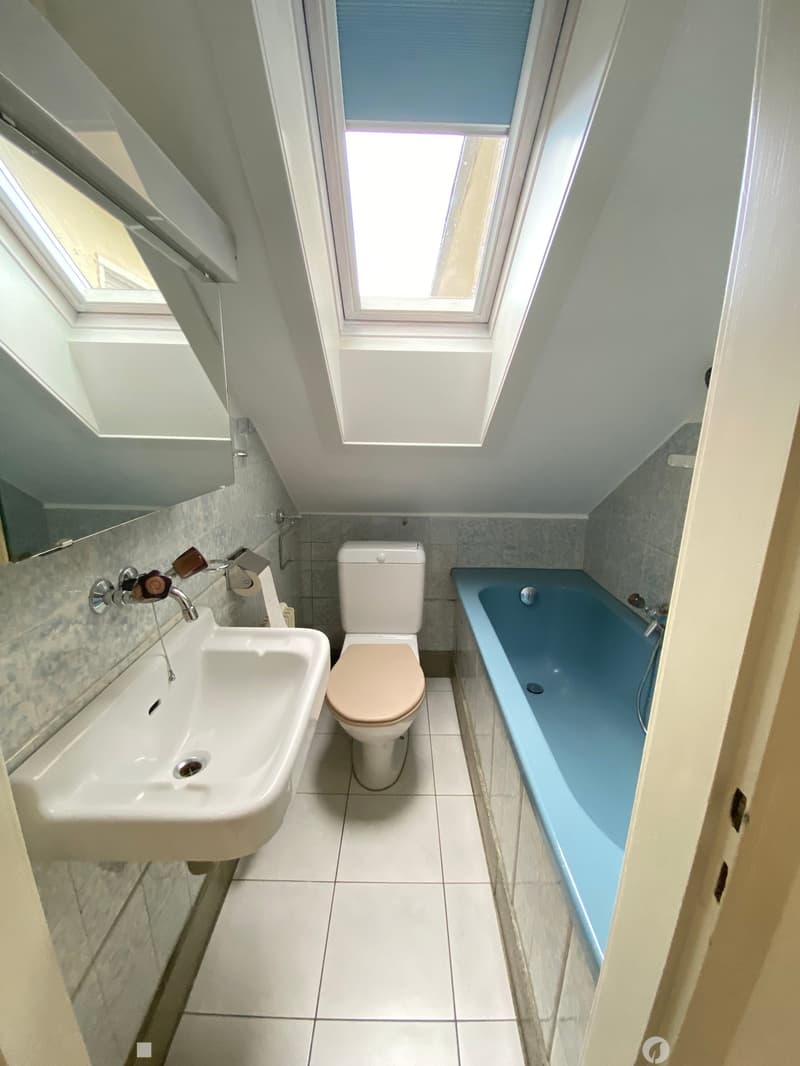 Praktische 1-Zimmer-Studio-Wohnung in Biel mit Aufzug (6)