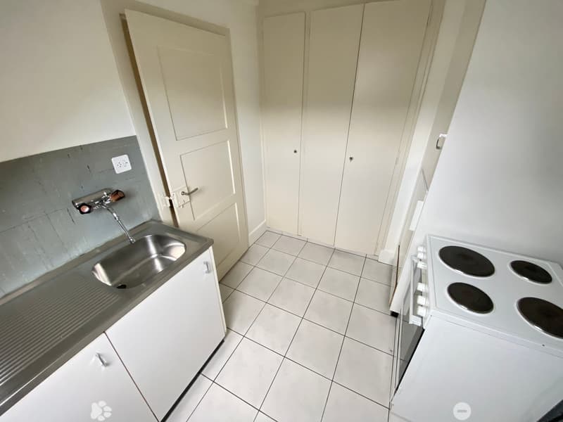 Praktische 1-Zimmer-Studio-Wohnung in Biel mit Aufzug (4)