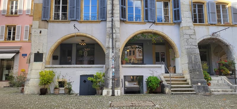 Aufwendig renovierte 3.5-Zimmer-Altbauwohnung im 3. OG links (14)