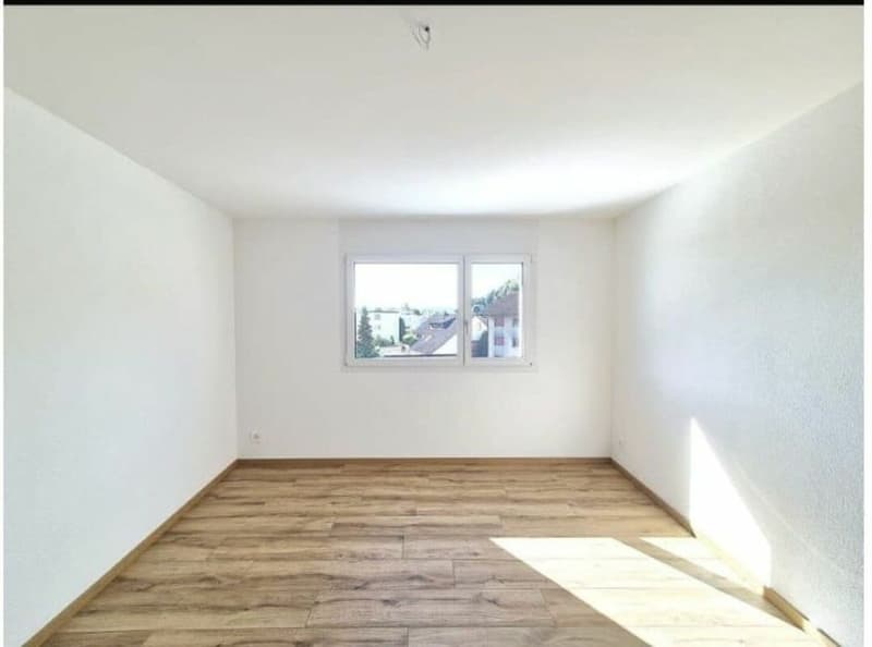 Neubau-Mehrfamilienhaus mit 4 Wohnungen und Einstellhalle - Stockweg 6, Studen BE (6)