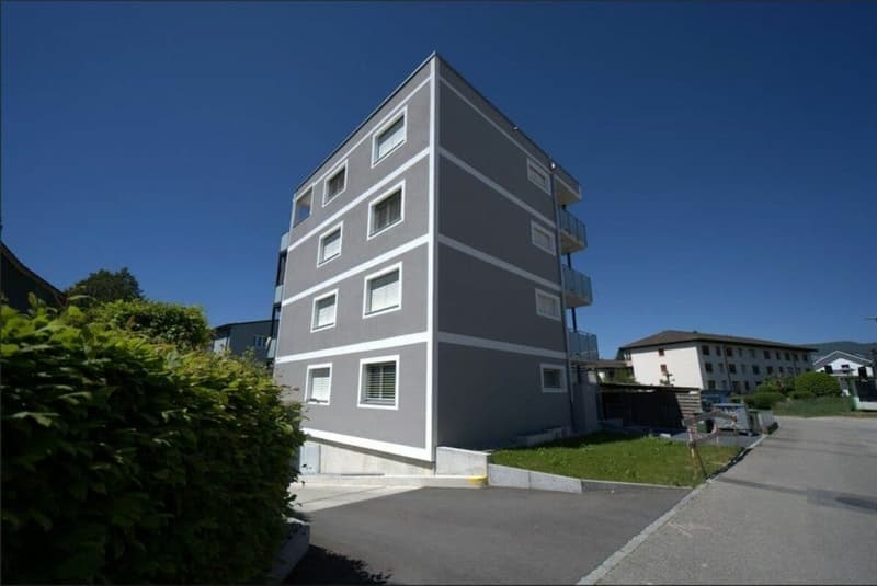 Neubau-Mehrfamilienhaus mit 4 Wohnungen und Einstellhalle - Stockweg 6, Studen BE (1)