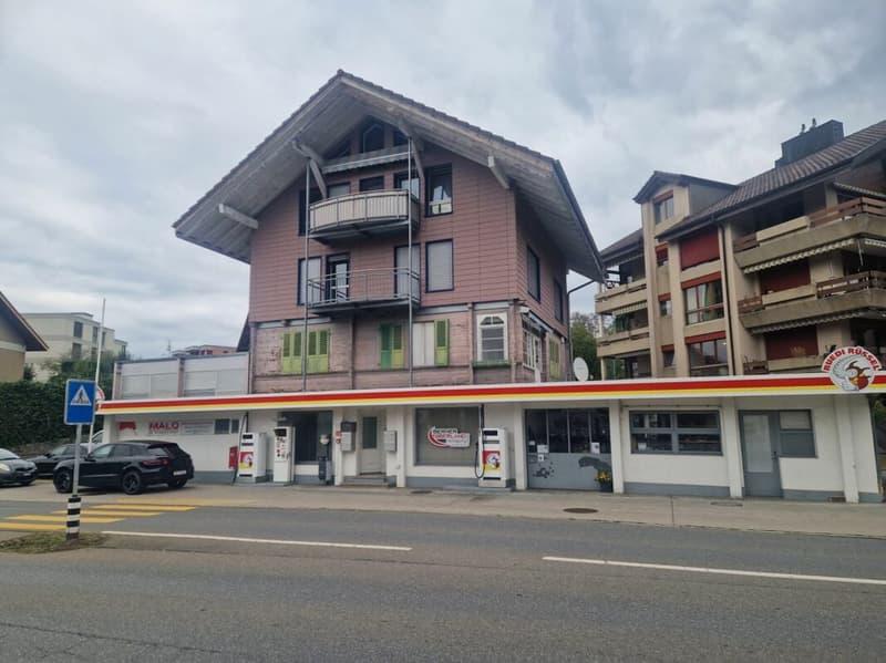 Wohn- und Geschäftshaus mit Gewerbeflächen - Thunstrasse 72, Spiez (1)