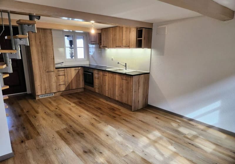 Mehrfamilienhaus mit 3 Wohnungen und Gewerberaum beim Bahnhof - Dorfstrasse 15 + 15a, Seftigen (7)