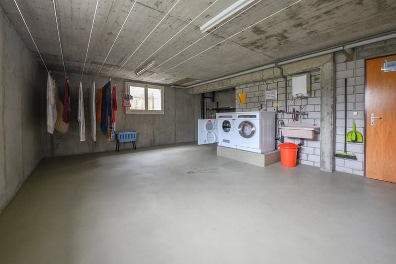 Attraktives 6-Familienhaus mit Einstellhalle – solide Anlageimmobilie in Ramiswil (6)