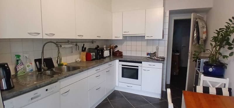 2½ ZI-WOHNUNG IN ST. GALLEN - ROSENBERG, MÖBLIERT, TEMPORÄR (6)