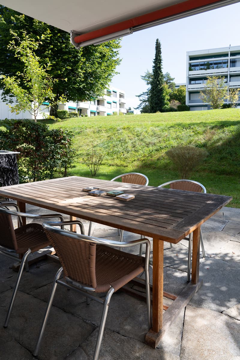 3 ZI-WOHNUNG IN ZOLLIKERBERG (ZH), MÖBLIERT (9)