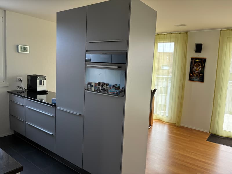 3½ ZIMMER-DACHWOHNUNG IN KERZERS (FR), MÖBLIERT, TEMPORÄR (4)