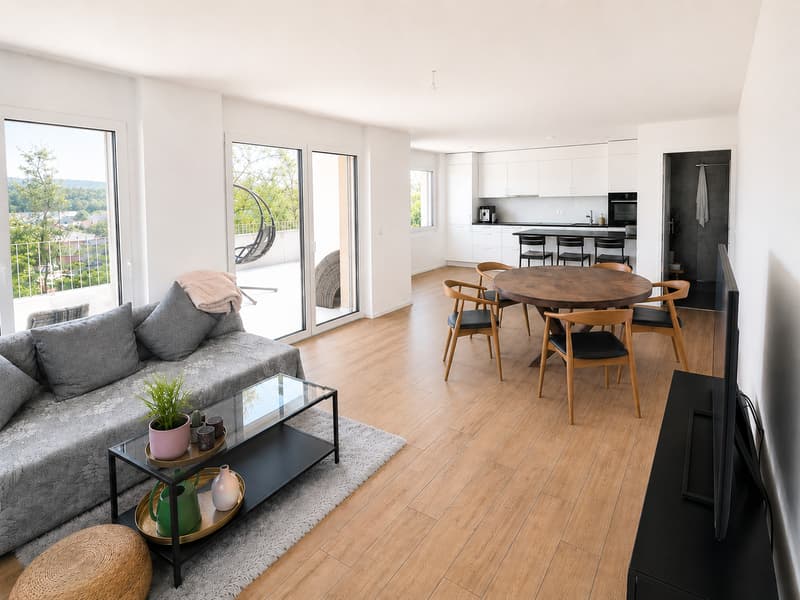 3½ ZIMMER-ATTIKAWOHNUNG IN WEINFELDEN (TG), MÖBLIERT, TEMPORÄR (2)