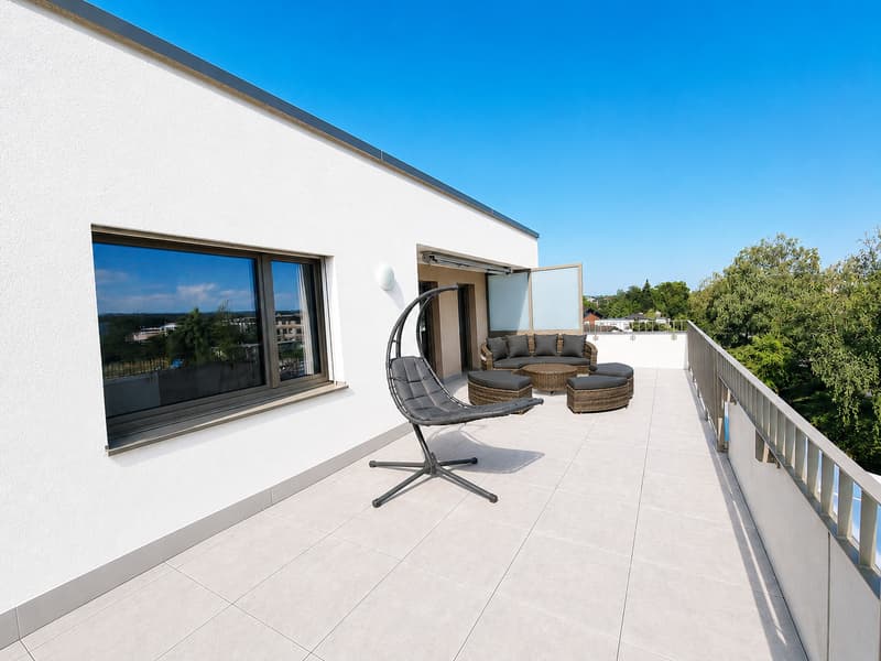 3½ ZIMMER-ATTIKAWOHNUNG IN WEINFELDEN (TG), MÖBLIERT, TEMPORÄR (9)