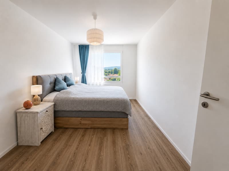3½ ZIMMER-ATTIKAWOHNUNG IN WEINFELDEN (TG), MÖBLIERT, TEMPORÄR (4)