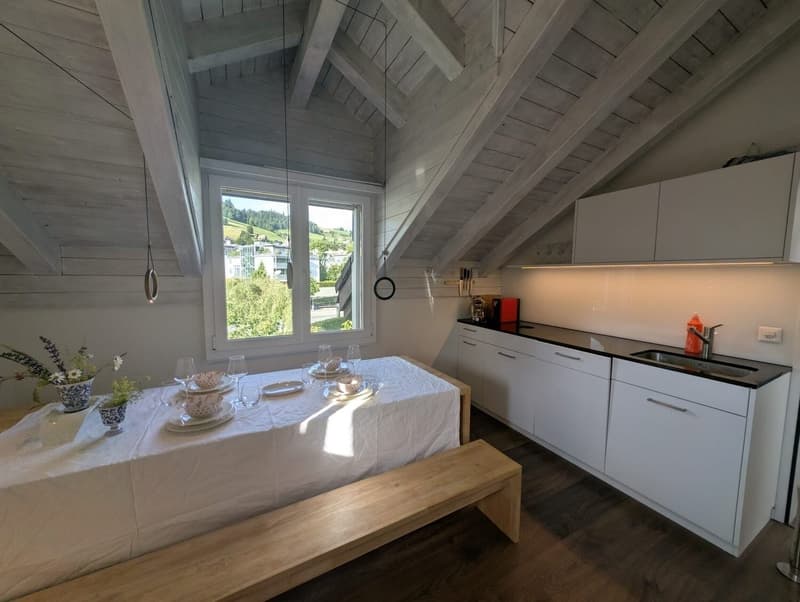 2½ ZIMMER-MAISONETTEWOHNUNG IN UNTERÄGERI (ZG), MÖBLIERT, TEMPORÄR (4)