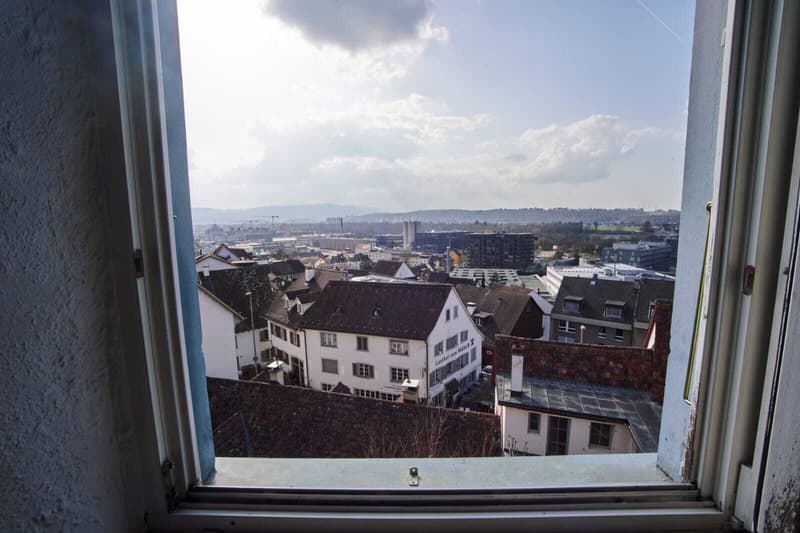 4½ ZI-WOHNUNG IN MÜNCHENSTEIN (BL), MÖBLIERT, TEMPORÄR (10)