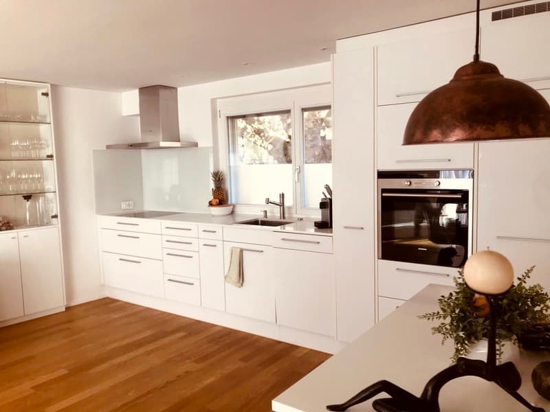 2½ ZI-WOHNUNG IN BASEL - BINNINGEN, MÖBLIERT, TEMPORÄR (3)