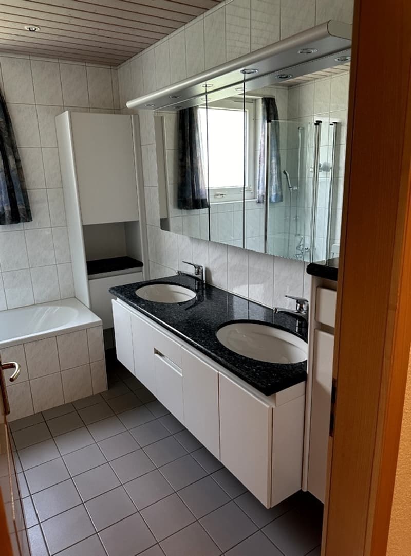 4½ ZI-WOHNUNG IN ITTIGEN (BE), MÖBLIERT (9)