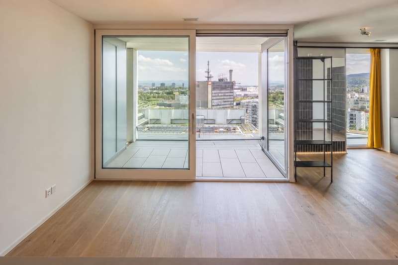 2½ ZI-WOHNUNG IN ZÜRICH - KREIS 11 OERLIKON, MÖBLIERT (2)