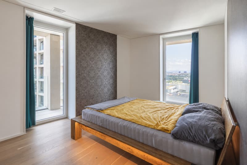 2½ ZI-WOHNUNG IN ZÜRICH - KREIS 11 OERLIKON, MÖBLIERT (4)