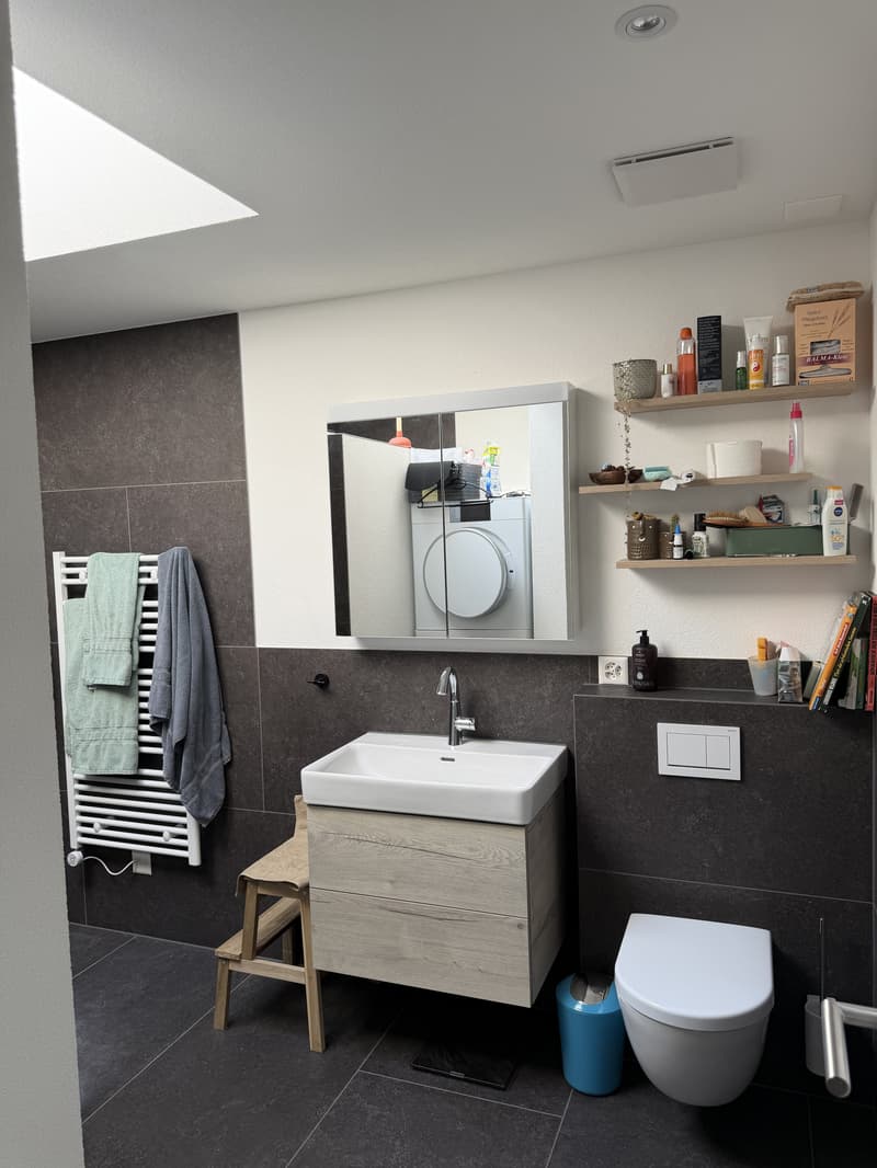 3½ ZIMMER-DACHWOHNUNG IN UNTERÄGERI (ZG), MÖBLIERT, TEMPORÄR (7)